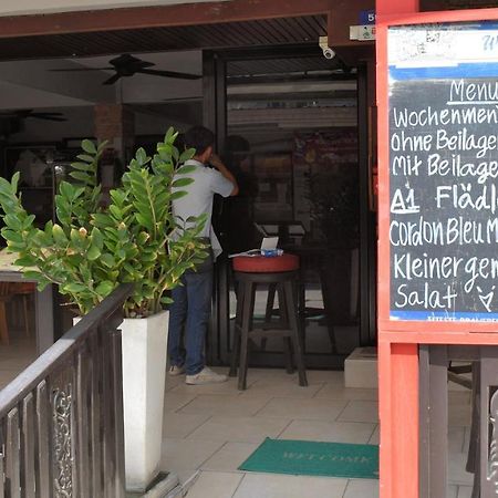 Klein Heidelberg Guesthouse Pattaya Buitenkant foto